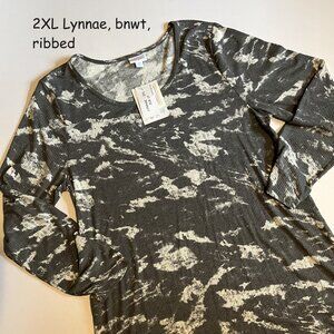 2XL Lularoe Lynnae long-sleeved top, grey with white, ribbed